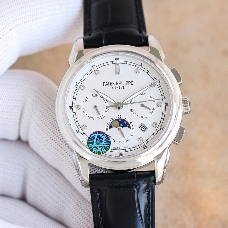 百達(dá)翡麗Patek Philippe驚豔登場(chǎng)，42毫米的錶徑適配大衆(zhòng)男性手寸，非