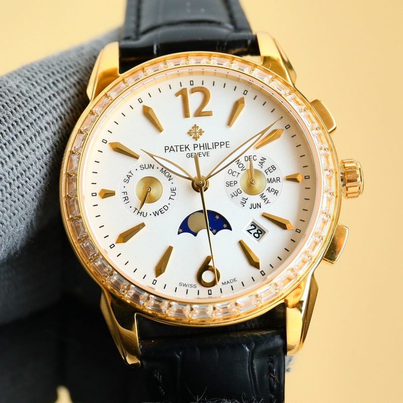 百達(dá)翡麗Patek Philippe驚豔登場(chǎng)，42毫米的錶徑適配大衆(zhòng)男性手寸，非