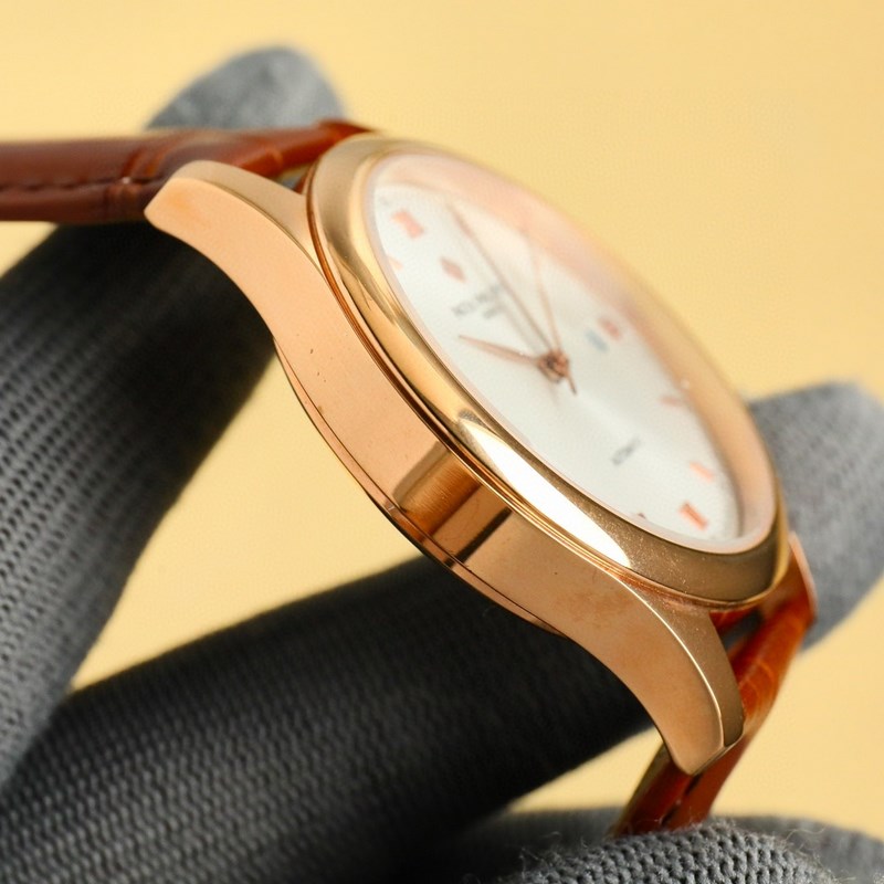 〔最新爆火 熱門款】百達翡麗 PATEK PHILIPPE 采用獨特的錶盤設計