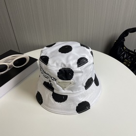 【 RADA普拉達】新款波點三角標漁夫帽，大牌款超好搭配，趕緊入手！