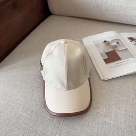 普拉達刺繡字母棒球帽設計感超強，讓人耳目一新頭型非常好，可以修飾各種頭型，實