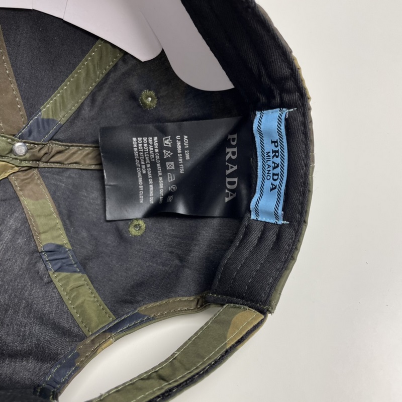 PRADA普拉達新款高版本炫酷迷彩三角標棒球帽 洋氣潮品，男女同款！