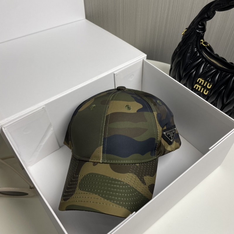 PRADA普拉達新款高版本炫酷迷彩三角標棒球帽 洋氣潮品，男女同款！