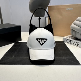 普拉達 PRADA 新品經典棒球帽 代購版本！時尚潮流，高端做工！非一般的品質，