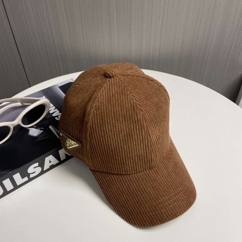普拉達新款秋冬燈芯絨棒球帽這款真心好看呀！時尚百搭有質感！時髦精不要錯過！