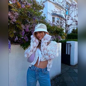 PRADA普拉達草帽，漁夫帽，手工編織，2022官方新款，刺繡logo 黑 白兩