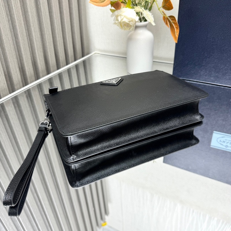 【頂級(jí)原單】 新款男士手包2VF032到貨 采用進(jìn)口Saffiano十字紋牛皮，