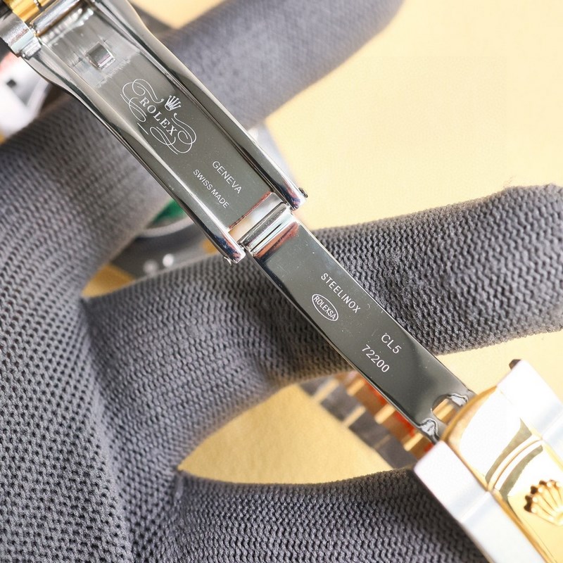 應廣大消費者要求精心設計厲經三年最新款上市 ，勞力士日志系列！蛇年賀歲版蛇年珍藏