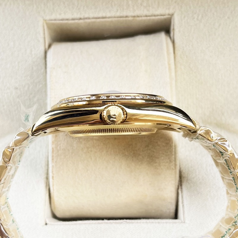 A廠雙曆西鐵城版本 （雙頭粒鋼內罩）做工升級： 1 采用316L精培殼 “吻合