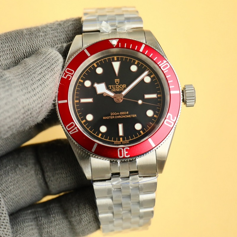 GR新品~碧灣系列對于帝舵來說，無疑是一個龐大的産品線，在今年推出了一隻全新的單