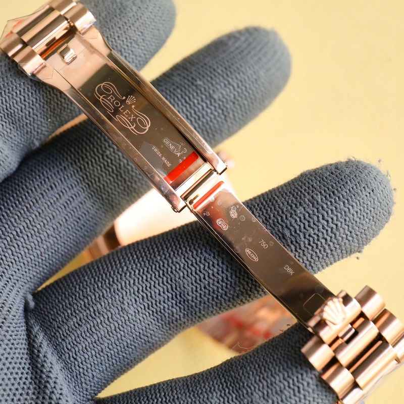 EW勞力士星期日志型401 藍寶石鏡面，日曆2.5倍放大鏡，效果同步原版。2