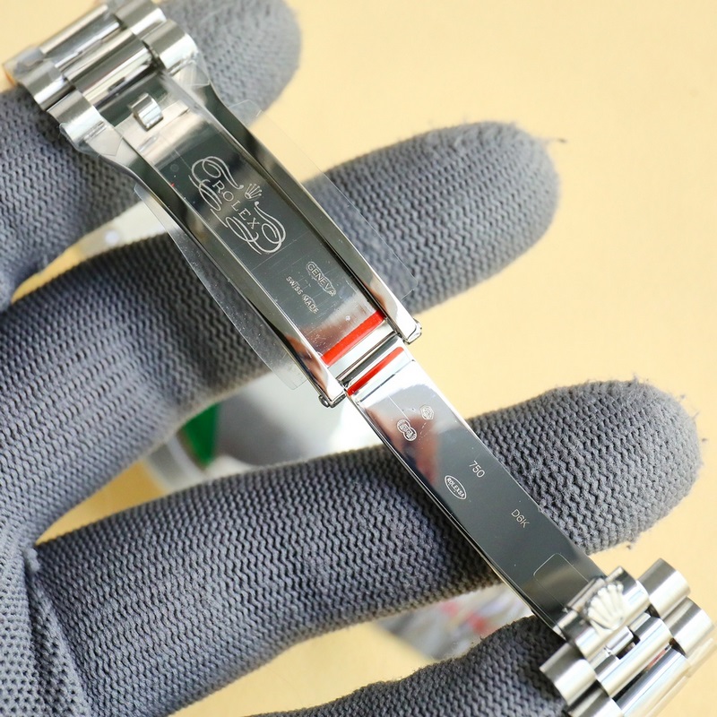 EW勞力士星期日志型401 藍(lán)寶石鏡面，日曆2.5倍放大鏡，效果同步原版。2