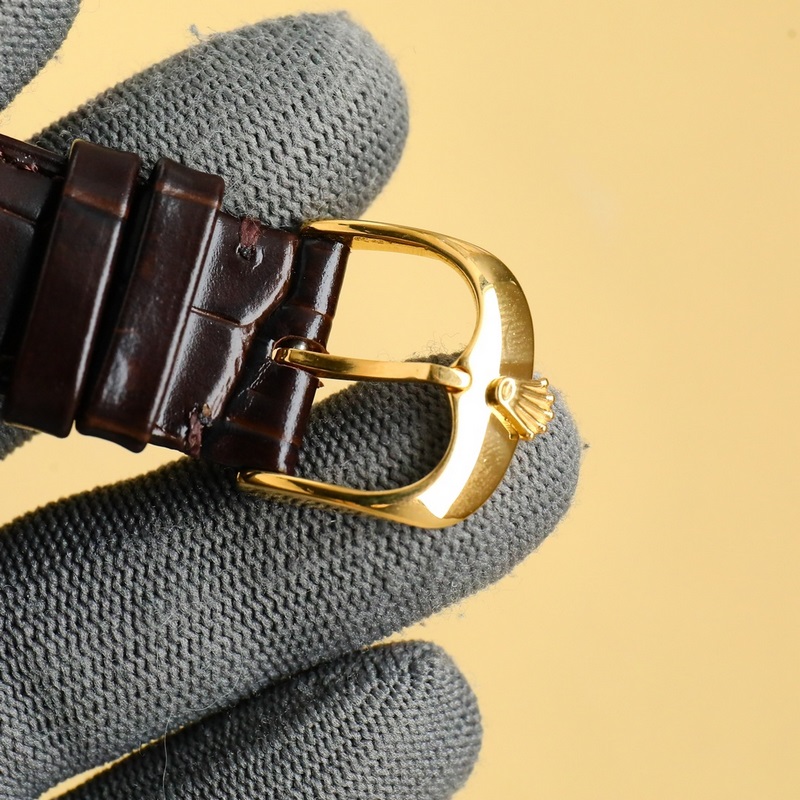 ROLEX 勞力士 .一塊彰顯紳士風度，適合參加各種活動場合的不二之選的男士腕錶