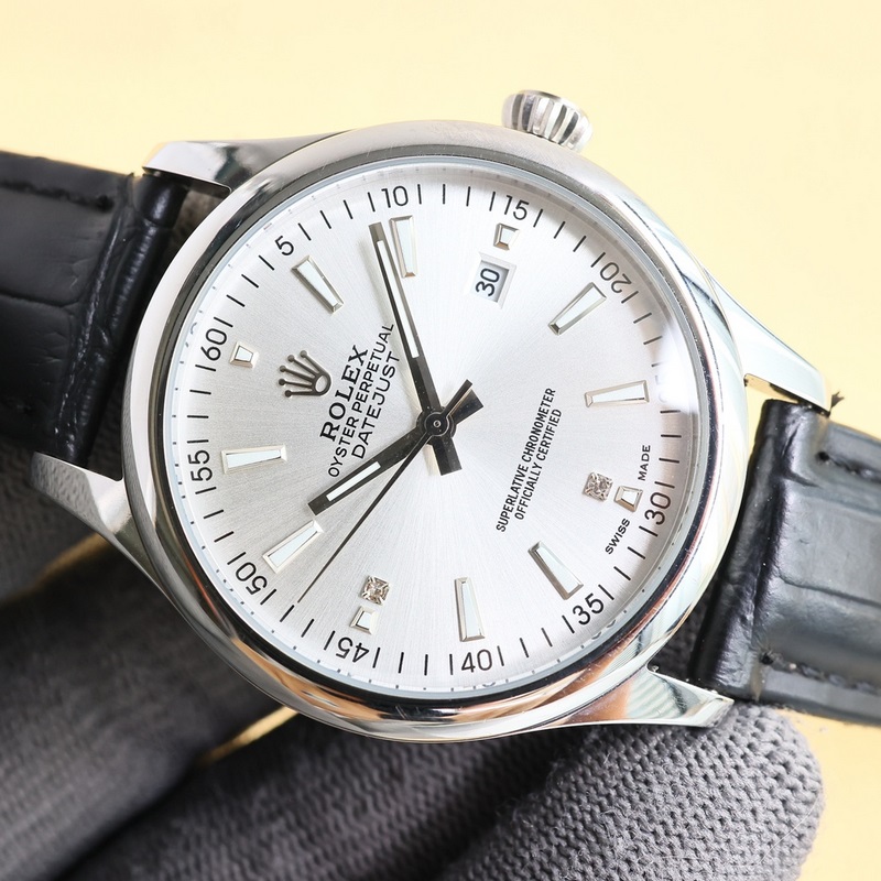 勞力士【ROLEX】升級版本 男士腕錶 采用獨特的錶盤設計 搭配五金裝飾釘的3D