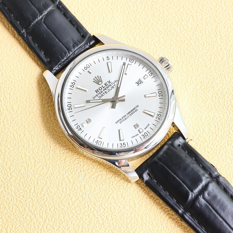 勞力士【ROLEX】升級版本 男士腕錶 采用獨特的錶盤設計 搭配五金裝飾釘的3D