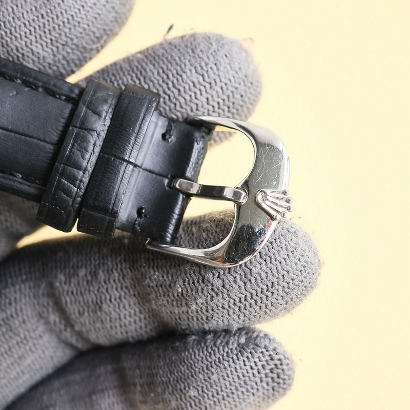 勞力士【ROLEX】升級版本 男士腕錶 采用獨特的錶盤設計 搭配五金裝飾釘的3D