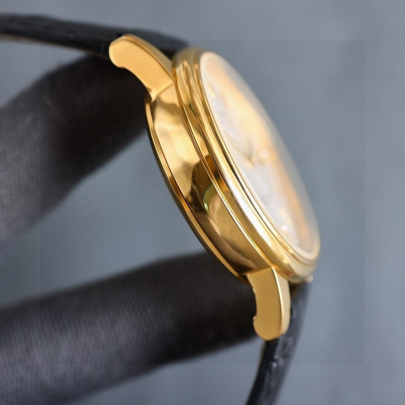 勞力士【ROLEX】男士腕錶 采用獨特的錶盤設計 搭配而來的是更高檔奢華的勞力士