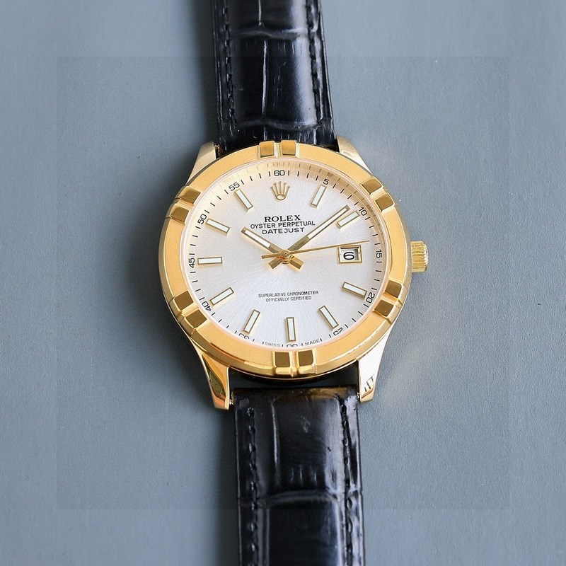 不眠不休研究再次升級 ，勞力士日志系列！采用獨特的外形設(shè)計風格 ，字面引用一貫的