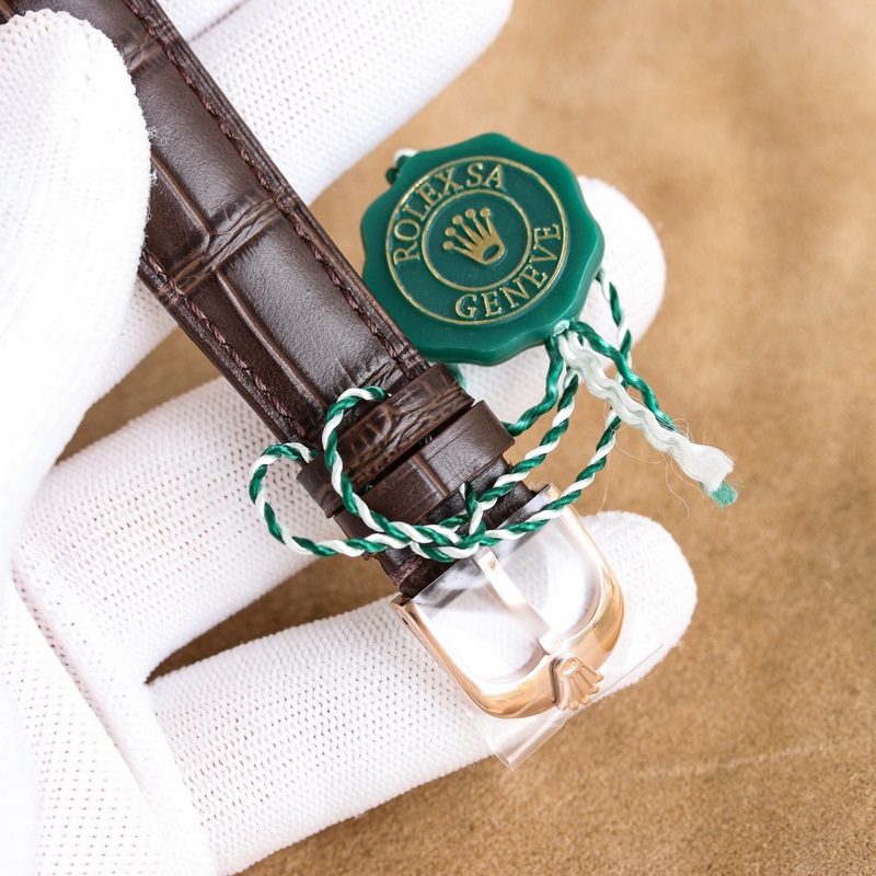 勞力士Rolex切利尼日曆型！強(qiáng)勢來襲！真正的機(jī)芯功能，跟正品一樣的體驗(yàn)，細(xì)節(jié)方