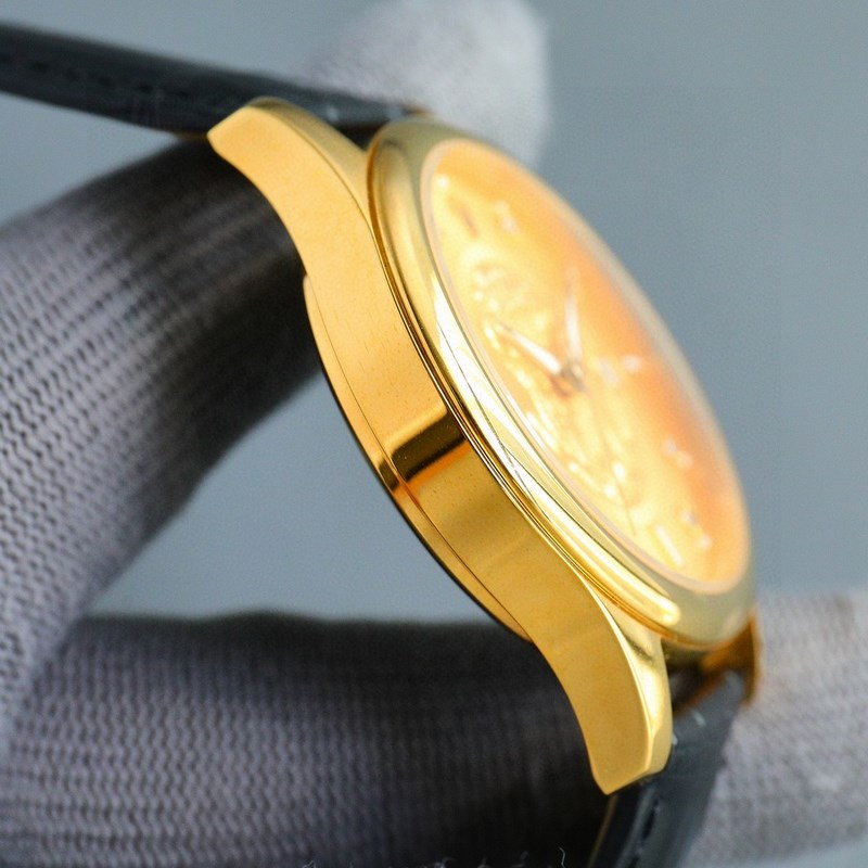 最新2025爆款主推 勞力士【ROLEX】男士腕錶 采用獨(dú)特的錶盤設(shè)計(jì) 搭配而來