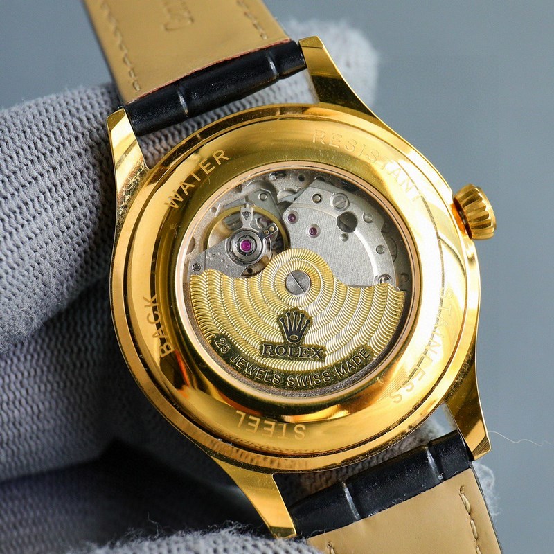 最新2025爆款主推 勞力士【ROLEX】男士腕錶 采用獨(dú)特的錶盤設(shè)計(jì) 搭配而來