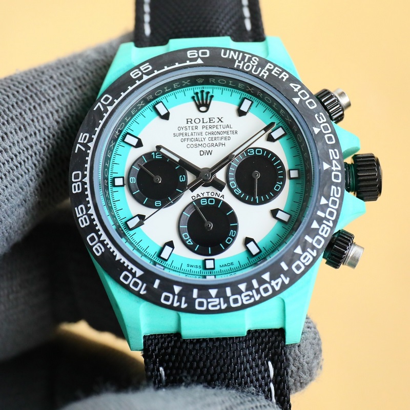 新品 勞力士ROLEX-宇宙計時迪通拿系列之碳纖維定制版，腕錶不僅佩戴輕便，外錶