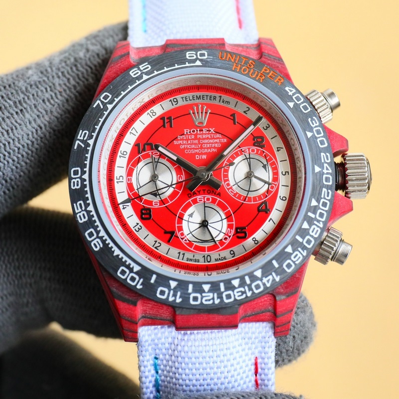 新品 勞力士ROLEX-宇宙計時迪通拿系列之碳纖維定制版，腕錶不僅佩戴輕便，外錶