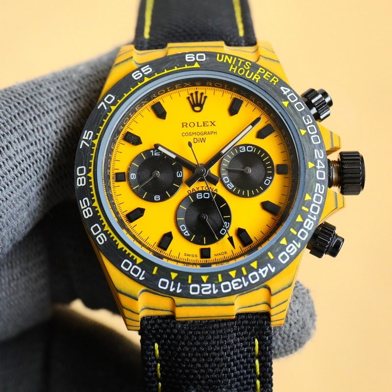 新品 勞力士ROLEX-宇宙計時迪通拿系列之碳纖維定制版，腕錶不僅佩戴輕便，外錶