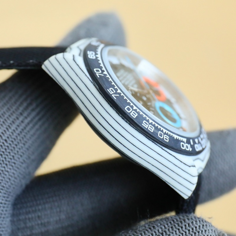 新品 勞力士ROLEX-宇宙計時迪通拿系列之碳纖維定制版，腕錶不僅佩戴輕便，外錶