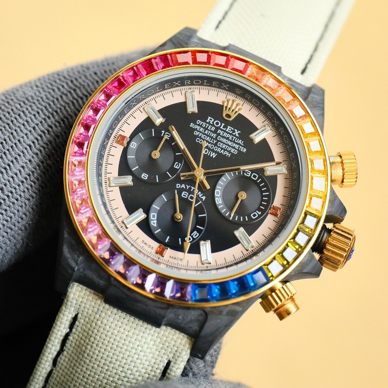 新品 勞力士ROLEX-宇宙計時迪通拿系列之碳纖維定制版，腕錶不僅佩戴輕便，外錶