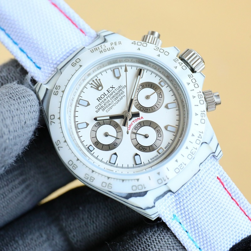 新品 勞力士ROLEX-宇宙計時迪通拿系列之碳纖維定制版，腕錶不僅佩戴輕便，外錶