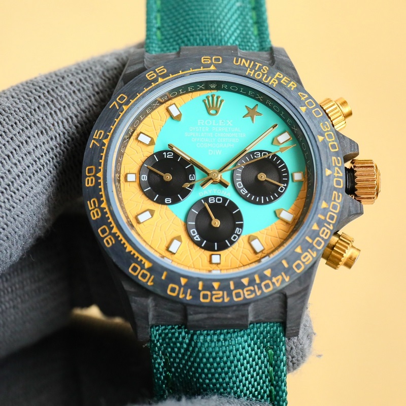 新品 勞力士ROLEX-宇宙計時迪通拿系列之碳纖維定制版，腕錶不僅佩戴輕便，外錶