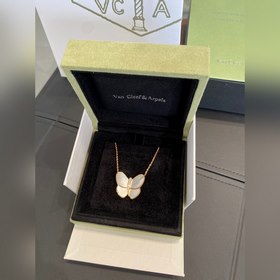 vca梵克雅寶 白貝母 大蝴蝶 項鍊 ZP 系列，高端鑲嵌天然貝殼電鍍18k金