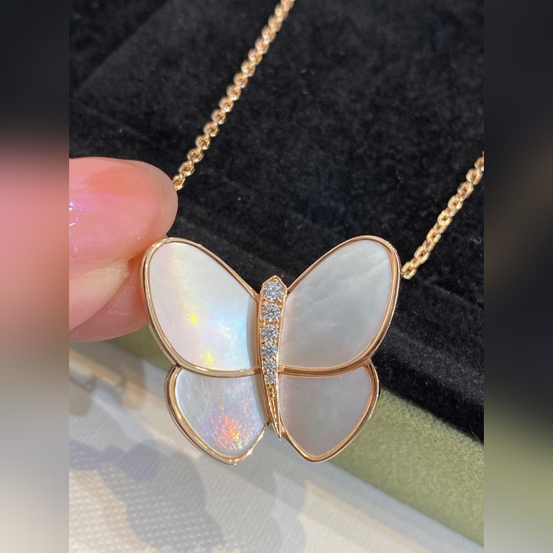 vca梵克雅寶 白貝母 大蝴蝶 項鍊 ZP 系列，高端鑲嵌天然貝殼電鍍18k金