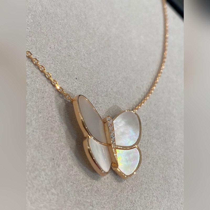 vca梵克雅寶 白貝母 大蝴蝶 項鍊 ZP 系列，高端鑲嵌天然貝殼電鍍18k金