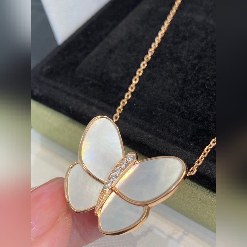 vca梵克雅寶 白貝母 大蝴蝶 項鍊 ZP 系列，高端鑲嵌天然貝殼電鍍18k金