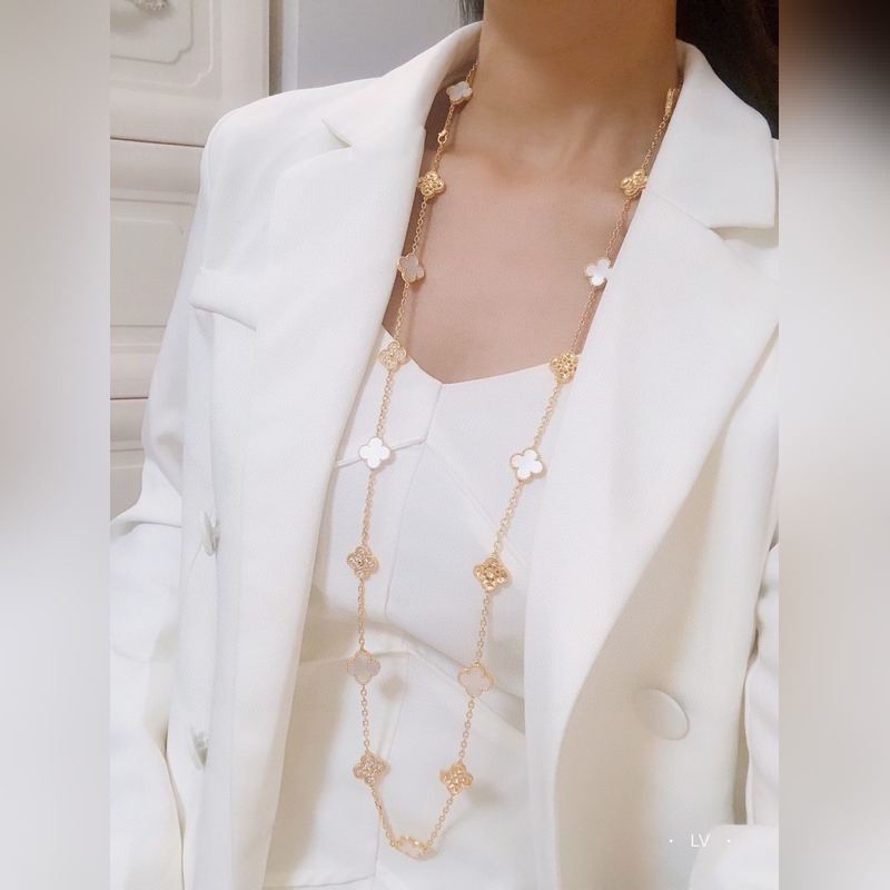 vca四葉草梵克雅寶 滿鑽 白貝母 二十花項(xiàng)鍊20花 彩寶長(zhǎng)鍊毛衣鍊，重工的款式