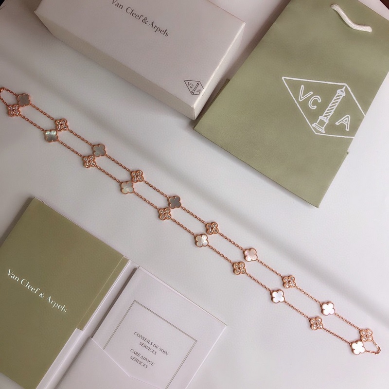 vca四葉草梵克雅寶 滿鑽 白貝母 二十花項(xiàng)鍊20花 彩寶長(zhǎng)鍊毛衣鍊，重工的款式