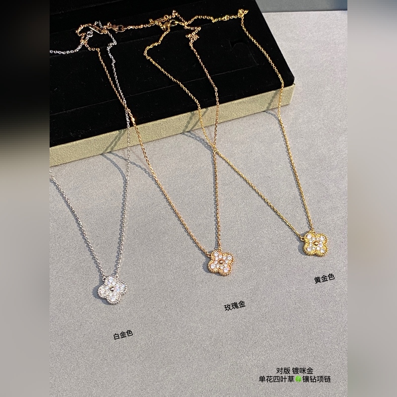 V金鍍咪金梵克雅寶四葉草滿鑽金項(xiàng)鍊升級款 v金制作最新四葉草升級款，修改了原版