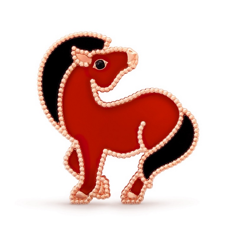 V金材質 小馬 。梵克雅寶實拍 VCA動物系列胸針 小小的動物胸針有趣可愛，讓我