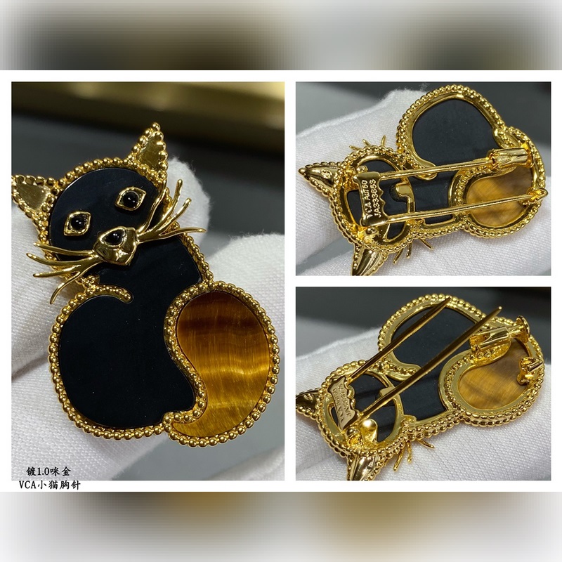 V金材質 小貓 梵克雅寶實拍 VCA動物系列胸針 小小的動物胸針有趣可愛，讓我們