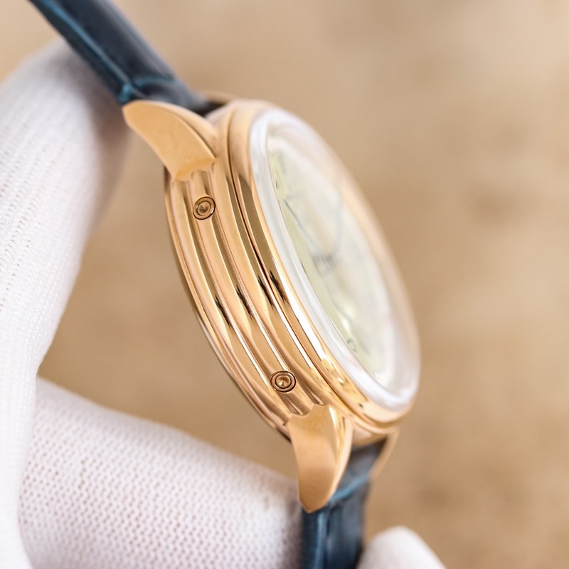 VC 重磅推出！江詩丹頓曆史名作系列3100V/00R三重日曆腕錶！全真功能！市