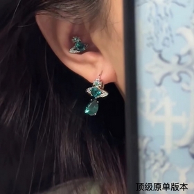 白金色 西太後土星球耳釘，重磅推薦，閉眼入準沒錯！純粹王冠球是經典的象征，閃耀土