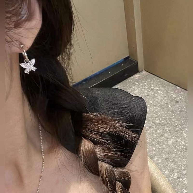 Vivienne Westwood薇薇安西太後土星 耳釘 優雅大方精工設計 非常