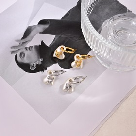 英國代購 Vivienne Westwood薇薇安西太後土星 項鍊價格2200