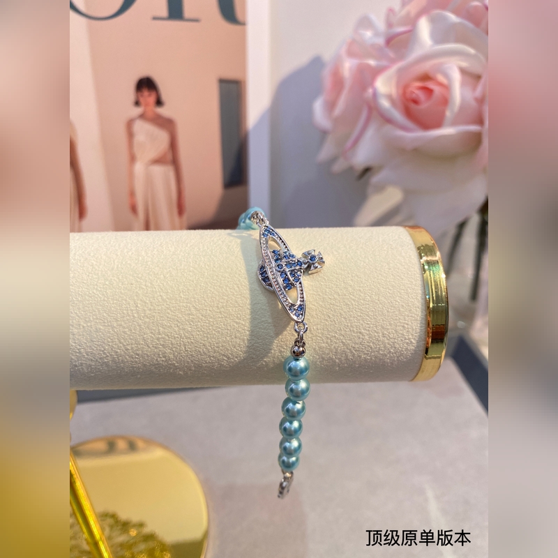 西太後珍珠手鍊今年珍珠手鍊也是大勢，珍珠上手真的絕絕子～土星搭配珍珠奶酷奶酷的