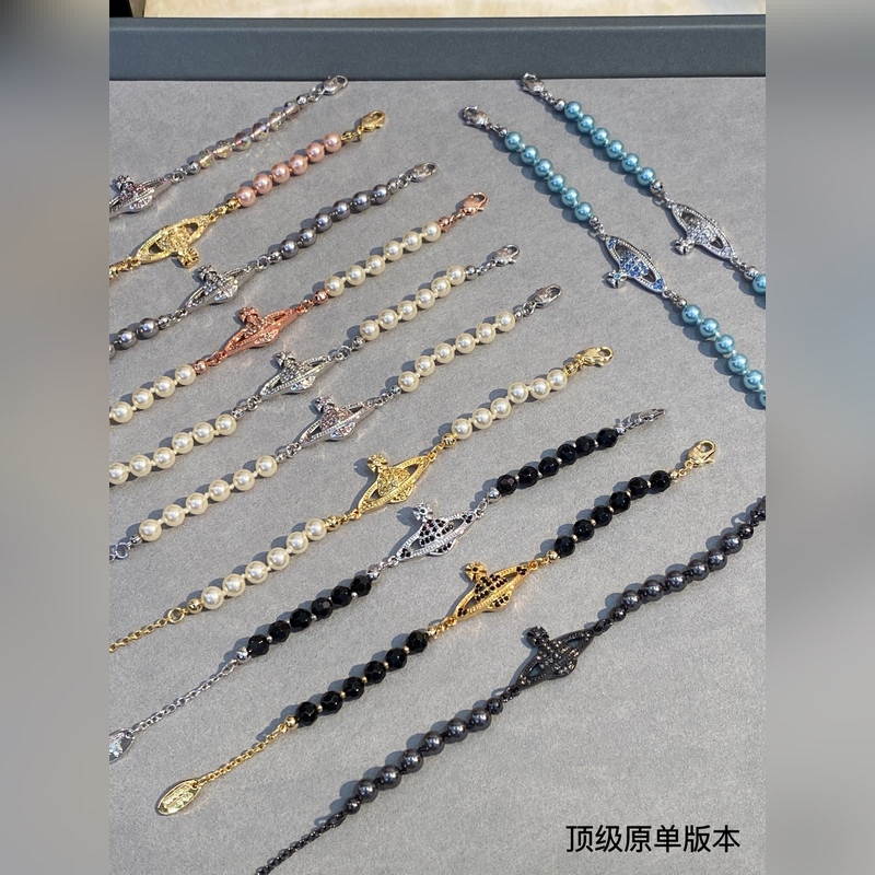 西太後珍珠手鍊今年珍珠項鍊也是大勢，珍珠上身真的絕絕子～土星搭配珍珠奶酷奶酷的