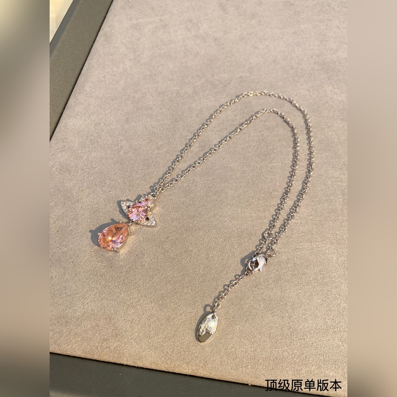 西太後立體土星項鍊今年土星項鍊也是大勢，上身真的絕絕子～銀色土星搭配鑲鑽 作為