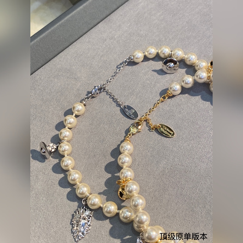 項鍊價格2200    手鍊價格2000 【VivienneWestwood】什
