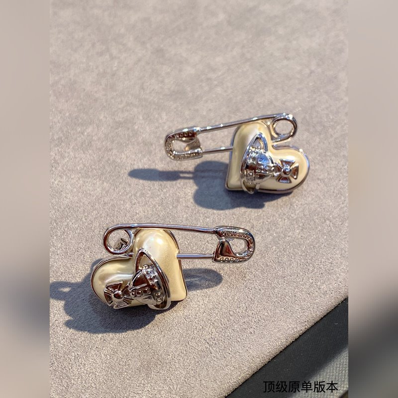 項鍊價格2200  手鍊價格2000  耳釘價格2000  西太後 vivien